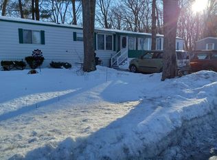 15 Lower Collins St, Seabrook, NH 03874