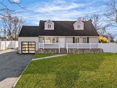 28 Ellen Place, Kings Park, NY, 11754
