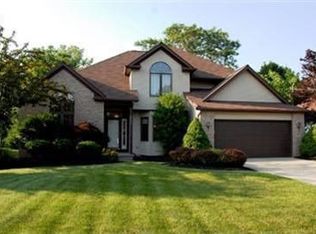 26290 Kennedy Ridge Rd, North Olmsted, OH 44070