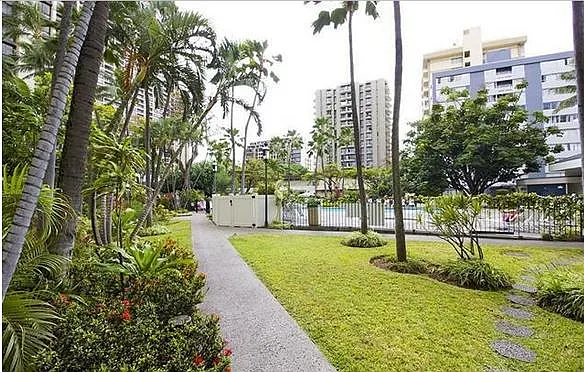 1 bed, 570 sqft, $2,900 — Photo 3