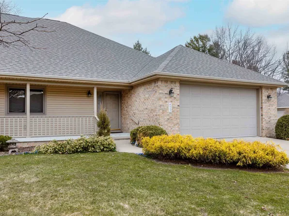 6123 Thornberry Ct, Midland, MI 48640