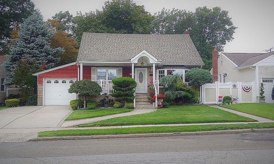 1st image of 770 Blackstone Ave