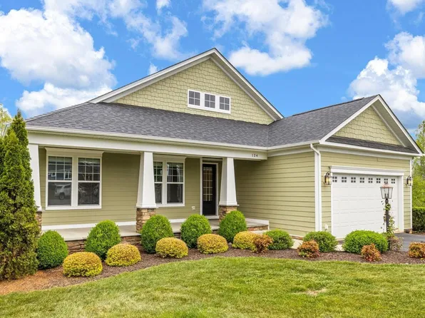 124 Cherrywood Ct, Zion Crossroads, VA 22942