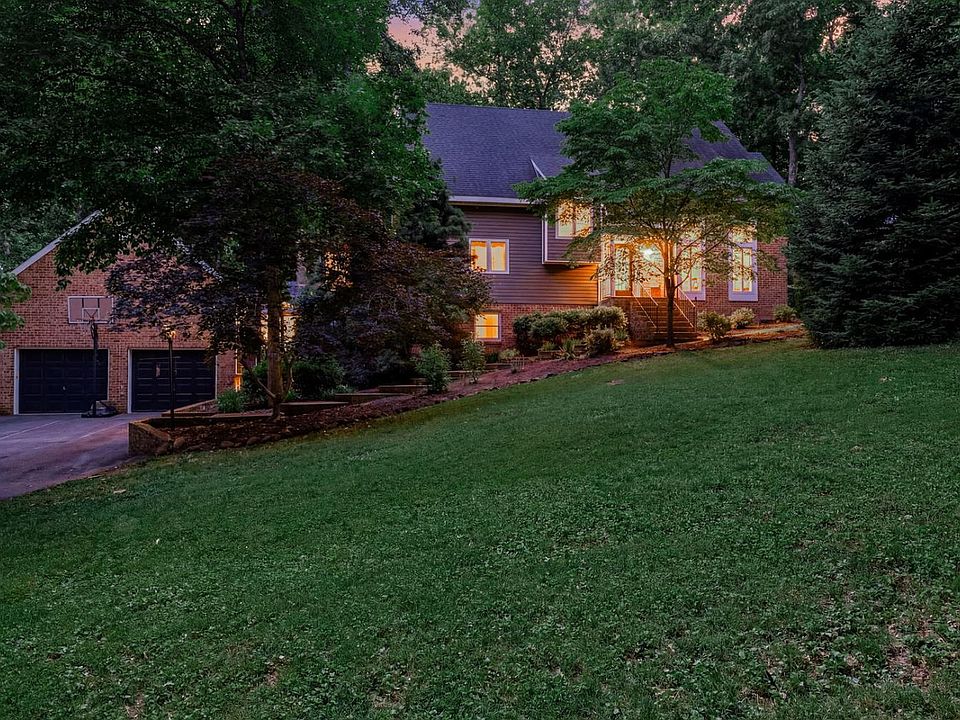 1st image of 503 Meadowridge Dr