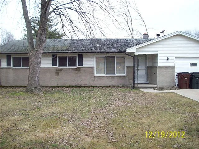 47310 Vanker Ave photo 1
