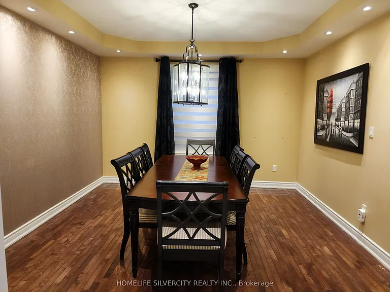 7 Valleywest Rd — Photo 8