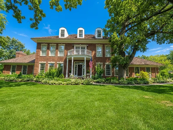 26985 N Countryside Lake Dr, Mundelein, IL 60060