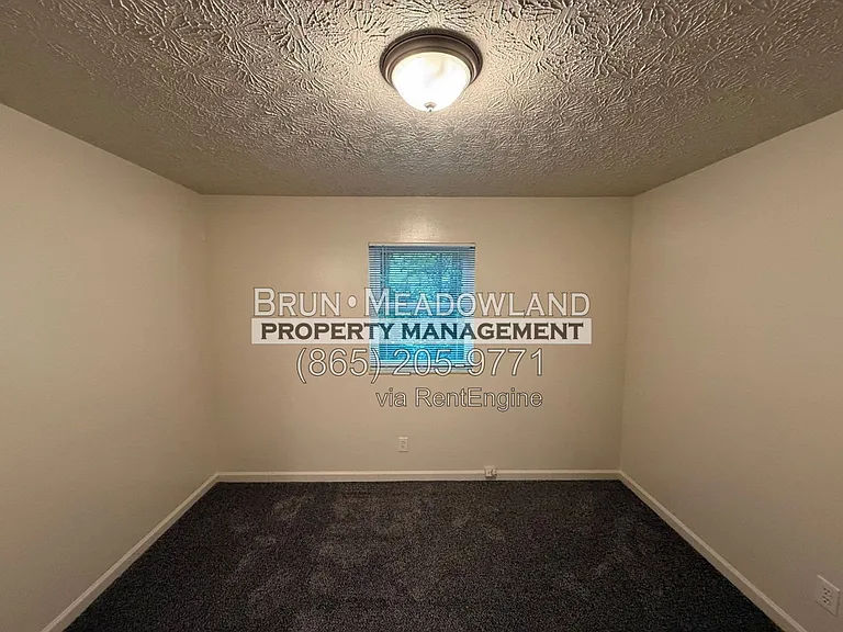 5525 Jacksboro Pike #7 — Photo 15
