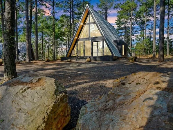 331 Triton Trl, Broken Bow, OK 74728