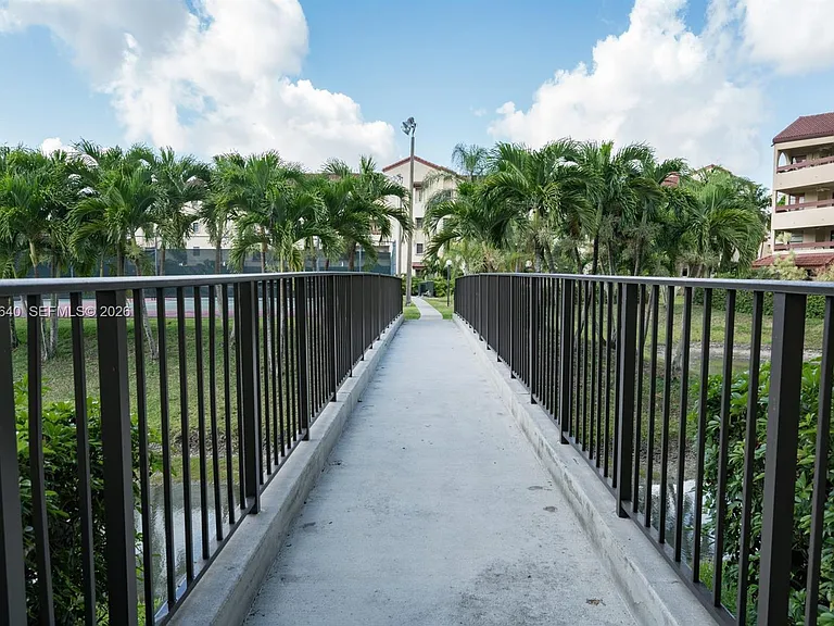 9015 SW 125th Ave #N207 — Photo 32