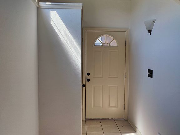 2nd image of 204 White River Dr #204