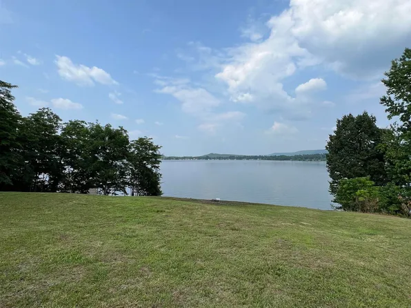 236 Pinewood Dr, Langston, AL 35755