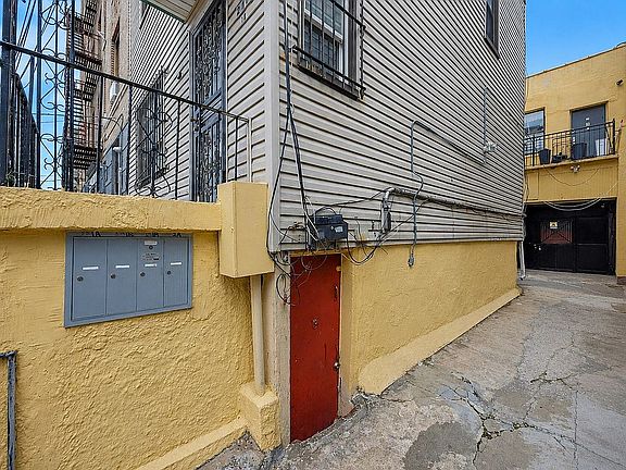 2nd image of 2108 Arthur Ave