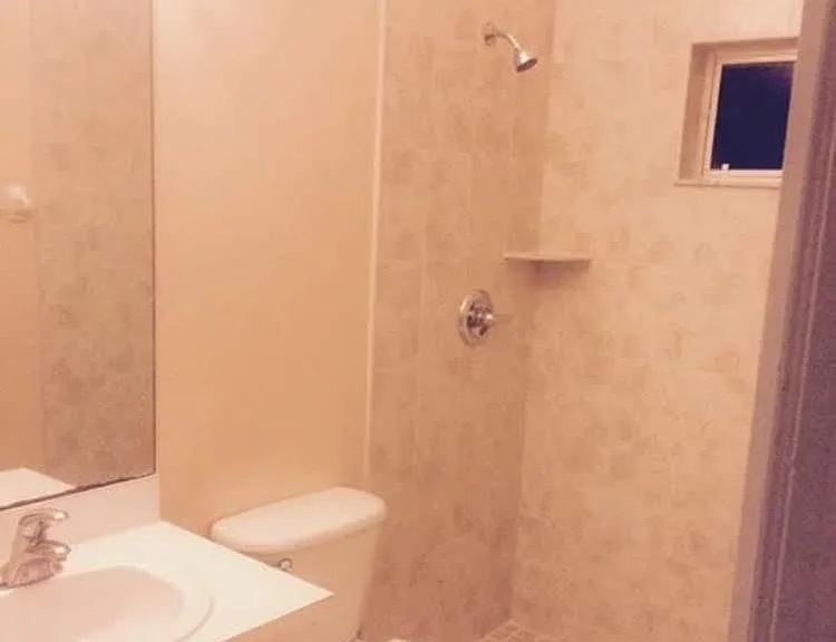 1722 Roosevelt Ave — Photo 19