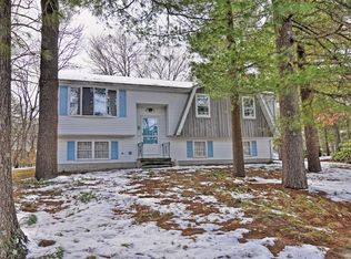 52 Casa Dr, Mansfield, MA 02048