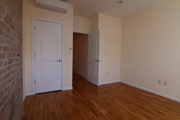 Rented by Target Realty Group | media 13
