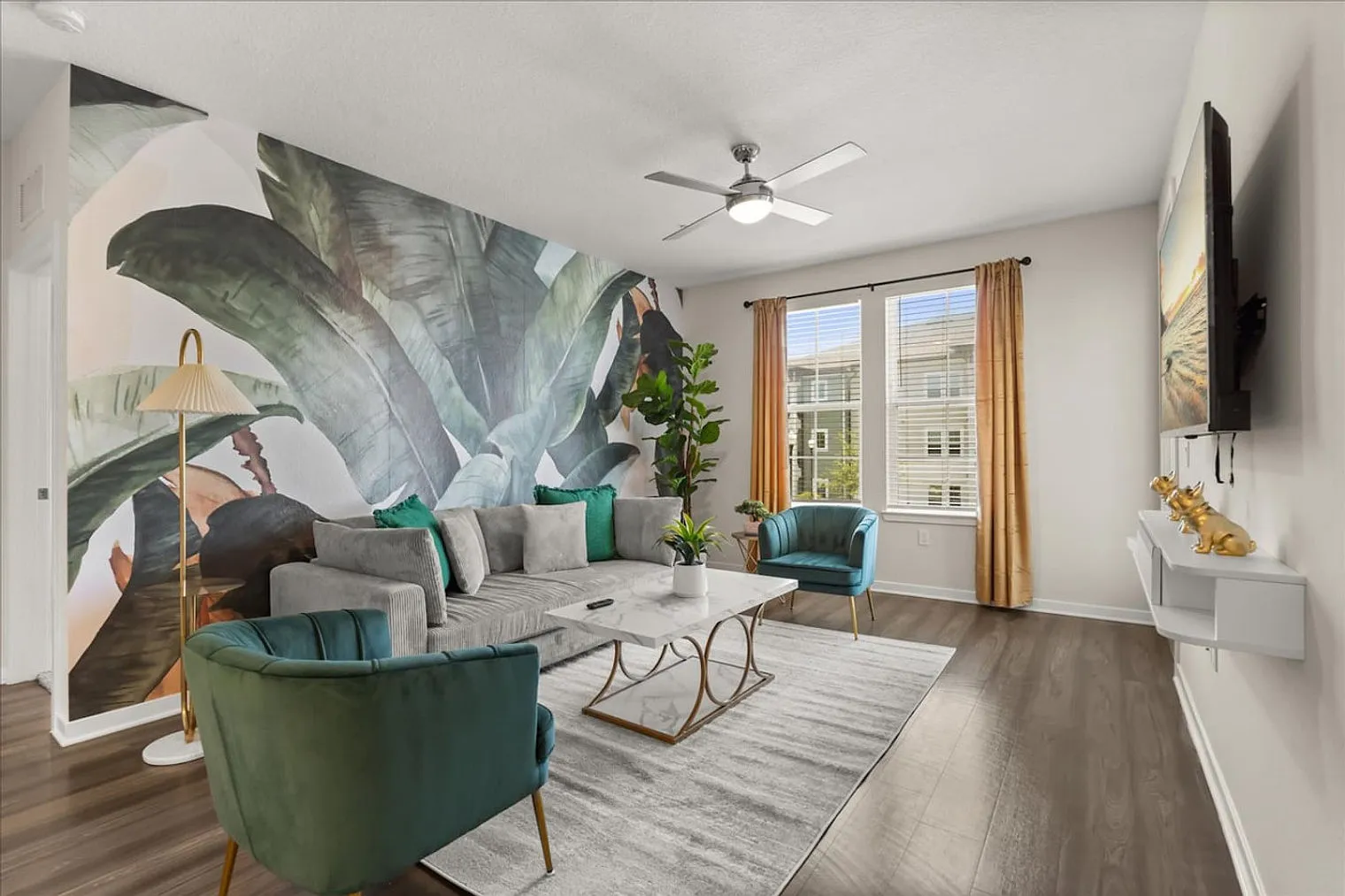 2 bed, 2.0 bath, 11840 sqft, $5,589 — Photo 1