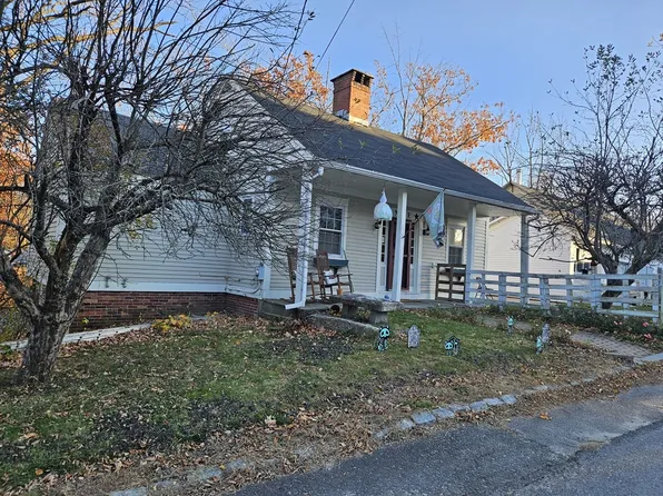 9 Chamberlin St, Greenville, NH 03048