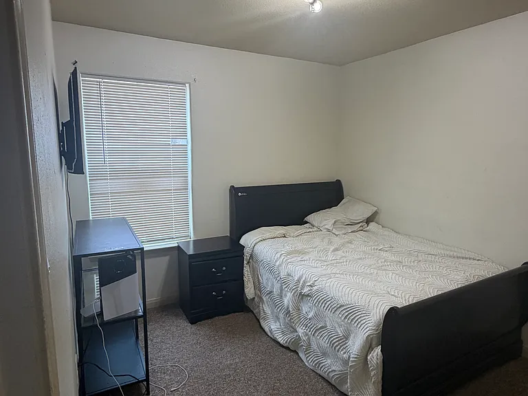 725 Lazy Crest Dr — Photo 12