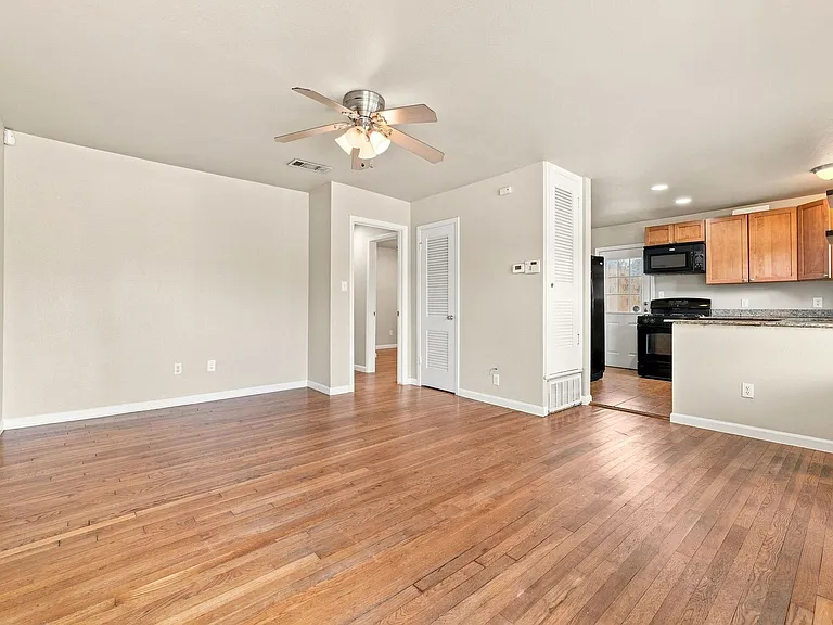 4805 Evans Ave #B — Photo 11