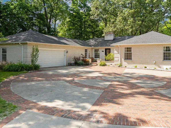 265 Glazier Rd, Chelsea, MI 48118