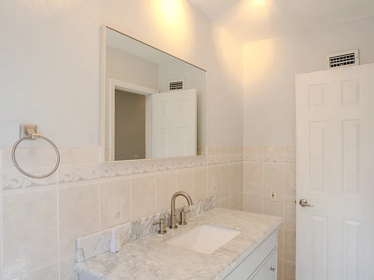 4420 W Fair Oaks Ave — Photo 26