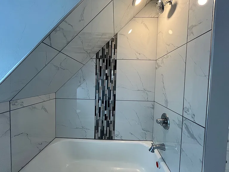 211 Amber St #2 — Photo 3
