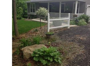 5691 Sunset Boulevard Rd NW, Strasburg, OH 44680
