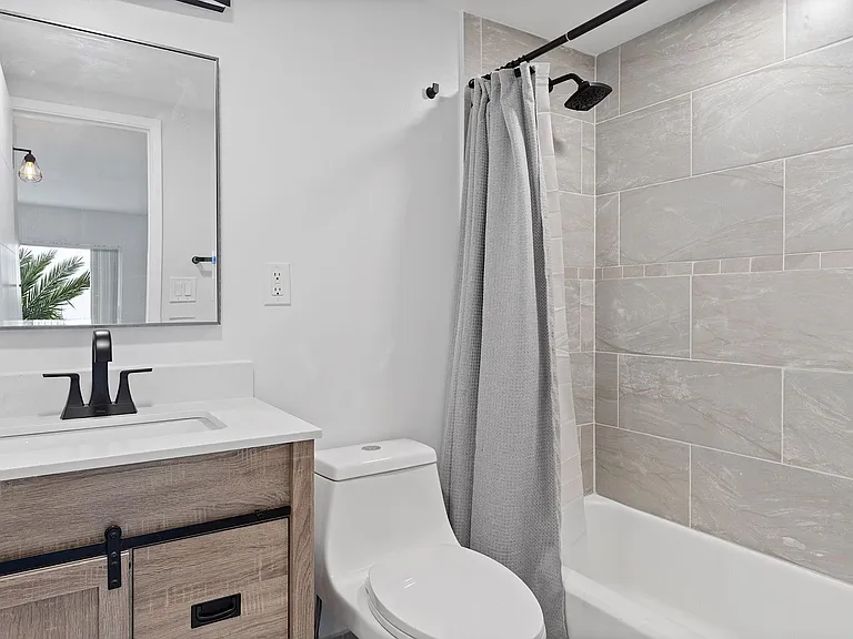 2900 NE 30th St #5D — Photo 23