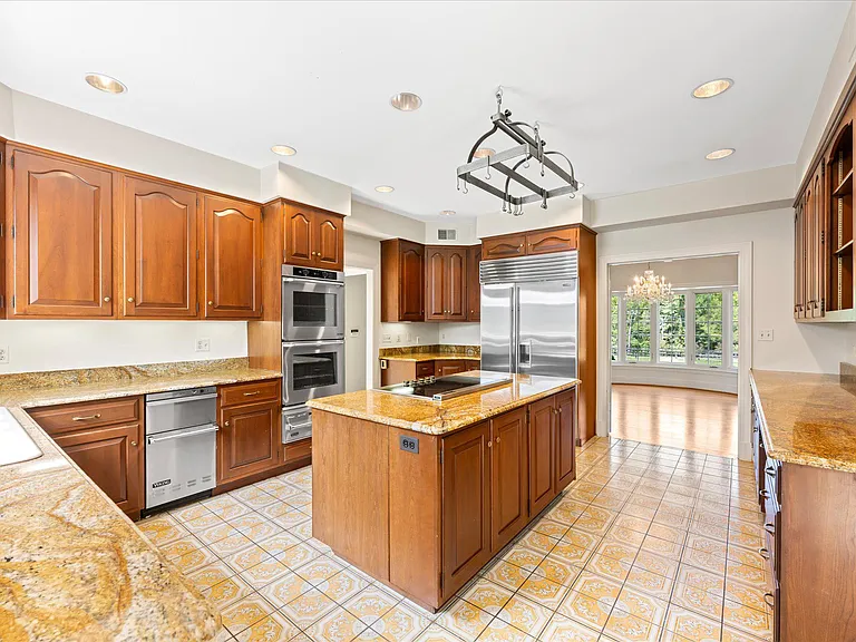 1051 Kelso Rd — Photo 10