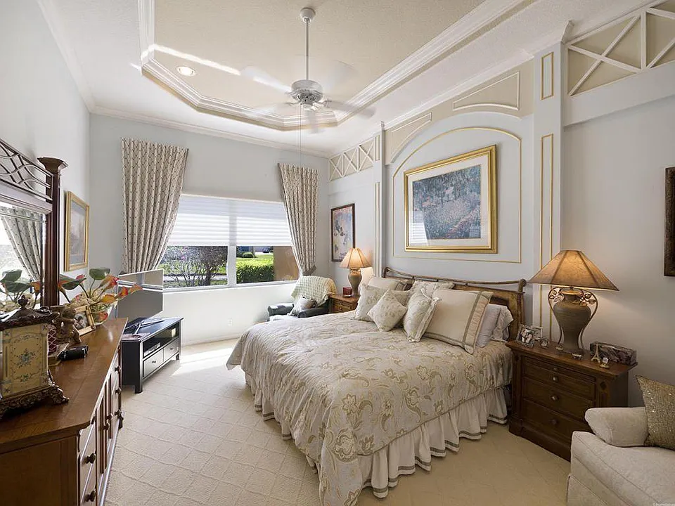 7260 Cataluna Cir