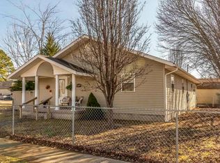 1002 E Main St, West Frankfort, IL 62896