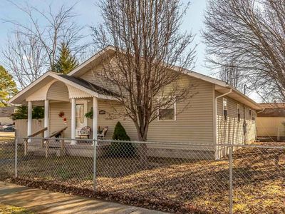 1002 E Main St, West Frankfort, IL, 62896