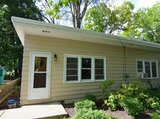 417 Lake Ave, Wauconda, IL 60084