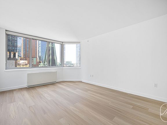 2nd image of 561 10th Ave APT 19G
