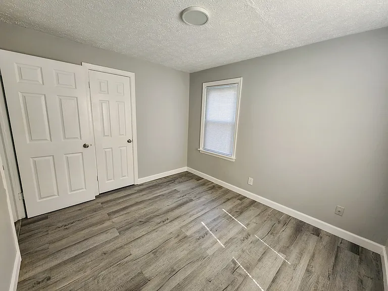 2524 McGuffey Rd — Photo 13