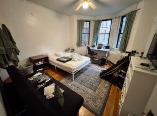 56 Queensberry St APT 12A, Boston, MA 02215