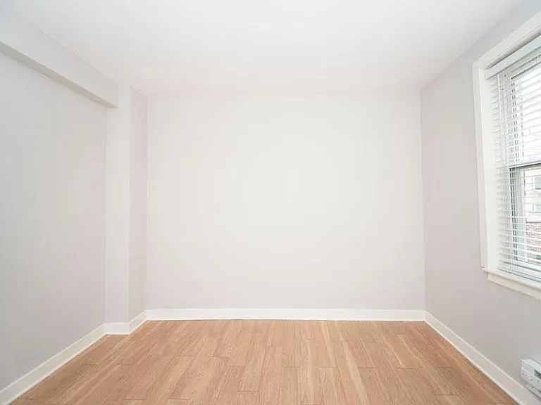 511 W Belmont Ave #28 — Photo 7
