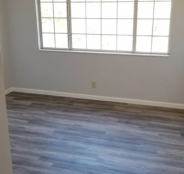 1140 Jones St — Photo 28