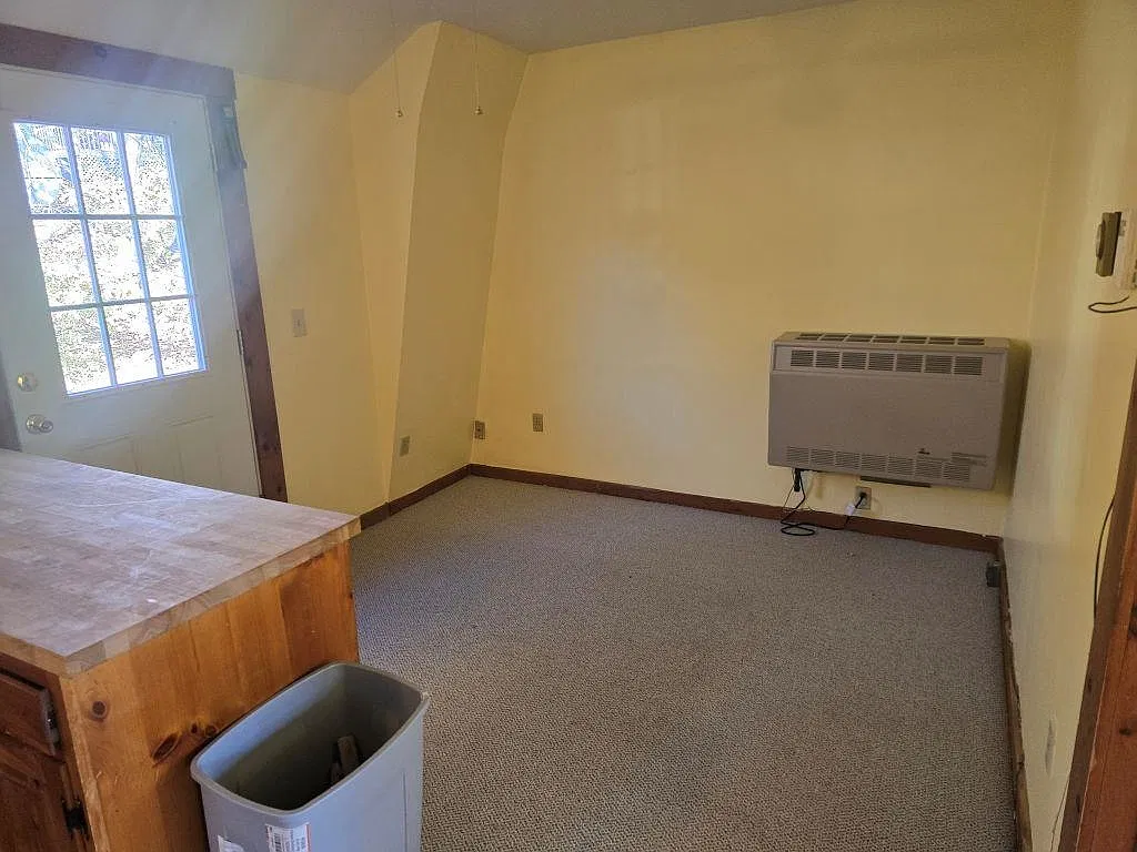1 bed, 1.0 bath, 576 sqft, $1,300 — Photo 4