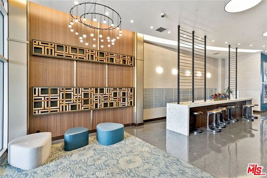 2 bed, 2.0 bath, $3,300 — Photo 2