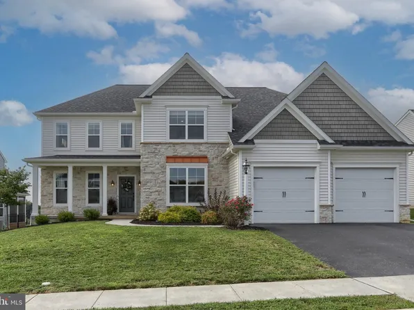 405 Royal Hunt Way, Lititz, PA 17543