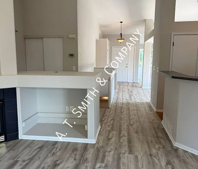 18296 Kinney Creek Way — Photo 3