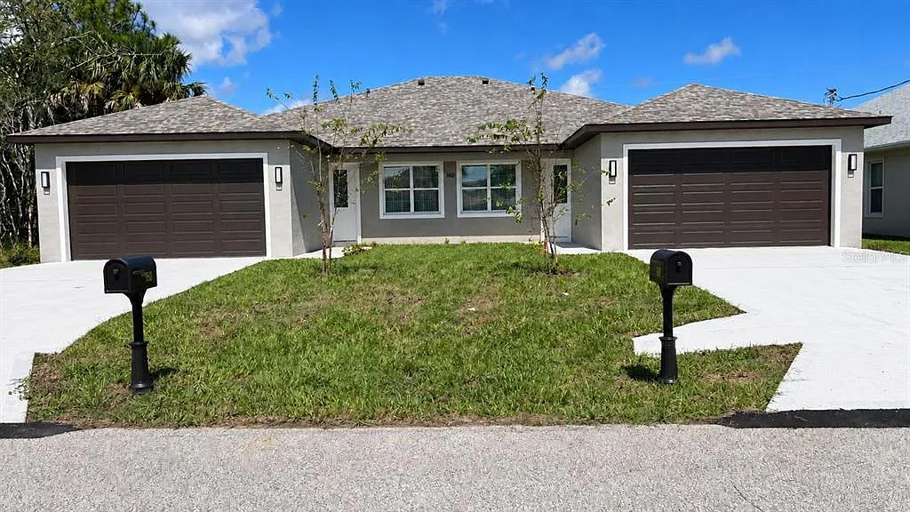 160 Coral Reef Ct N — Photo 1
