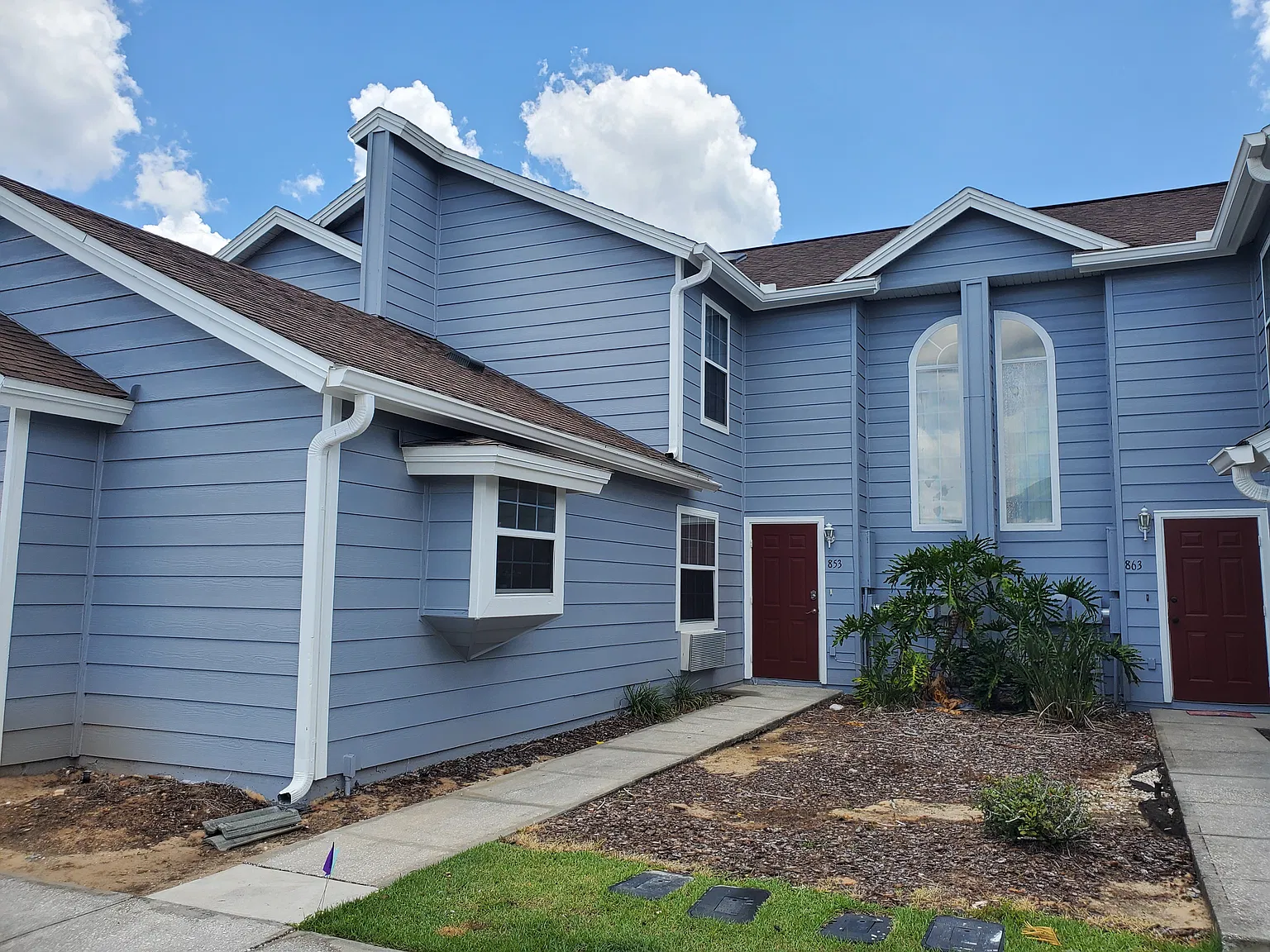 3 bed, 1800 sqft, $1,500 — Photo 1