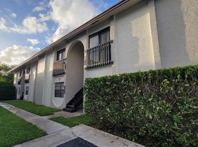 3036 Coral Ridge Dr