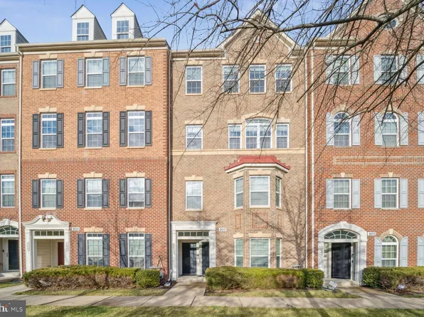 900 Hall Station Dr APT 202, Bowie, MD 20721