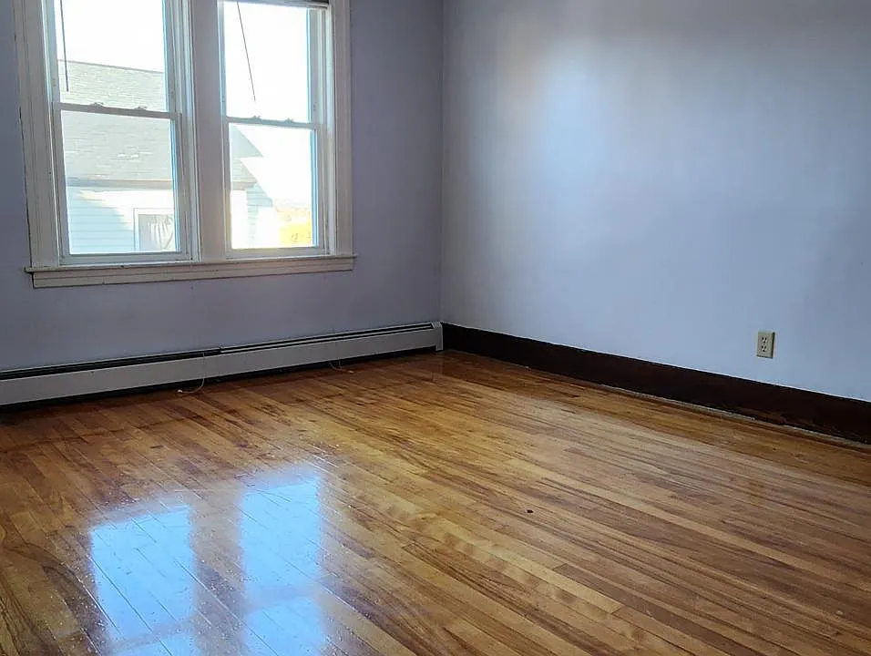 7 View St #3