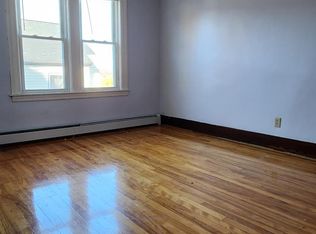 7 View St #3, Worcester, MA 01610