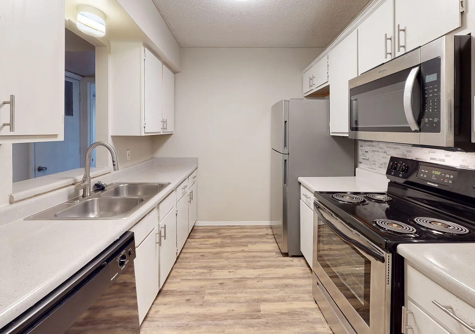 12th and Renaissance Apartments - $200 Off Move-In Costs! — Photo 1